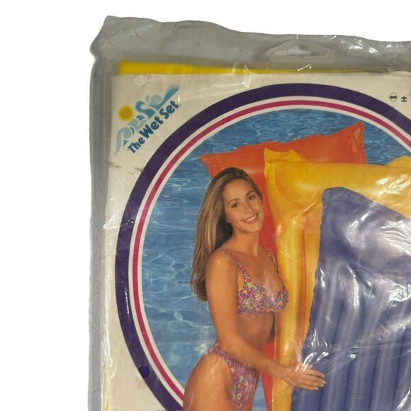 Vintage Intex The Wet Set 1997 Mat Pool Float 72" x 27" NEW OLD STOCK- Yellow - Picture 3 of 8